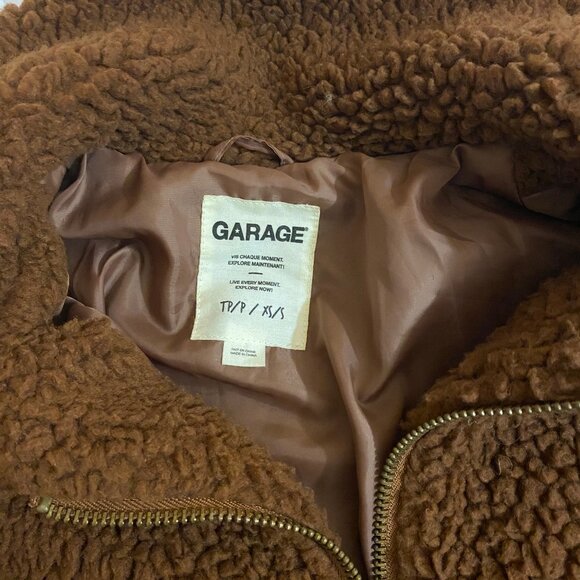🧸 Oversized Teddy Sherpa Coat from Vintage Garage - Picture 3 of 5
